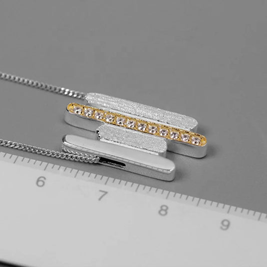 Minimal Parallel Necklace