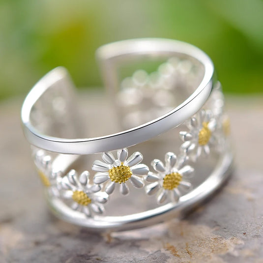 Little Daisy Flower Ring